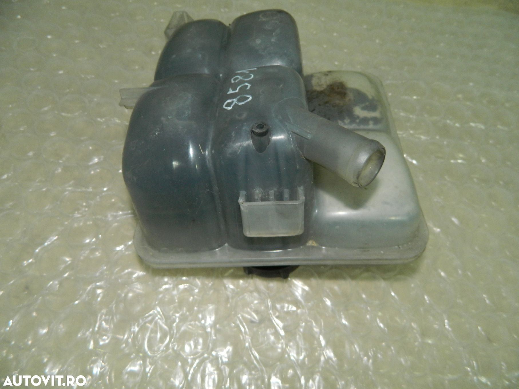 Vas expansiune fara capac  Ford Focus 3, pentru motorizari 1.6/2.0 TDI, 2011, 2012, 2013, 2014, 2015, 2016, 2017, , 8V61-8K218AE - 4