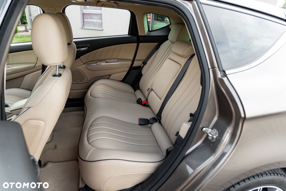 Lancia Delta 1.8 Di T-Jet 16v Platino - 17