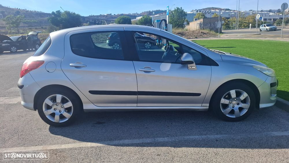 Peugeot 308 1.6 HDi Executive - 7