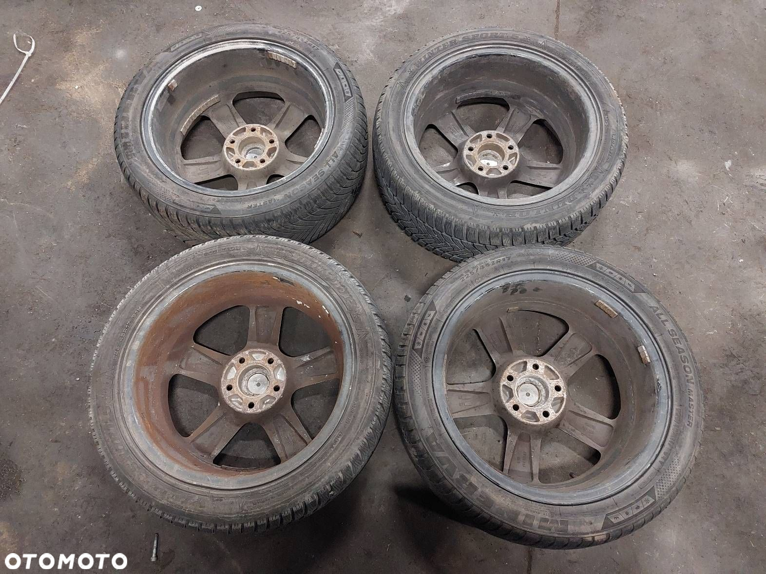 FELGI ALUMINIOWE 4 SZT 5x112 7Jx17 ET35 FI57,1 - 11