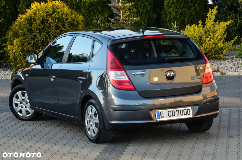 Hyundai i30 1.6 Comfort - 23
