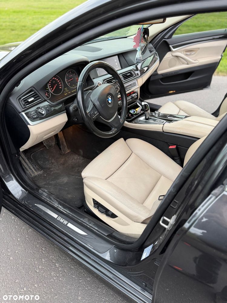 BMW Seria 5 525d - 20