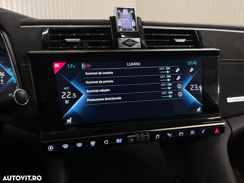 DS Automobiles DS 9 1.6 PHeV FWD 250 EAT8 PERFORMANCE Line + - 20