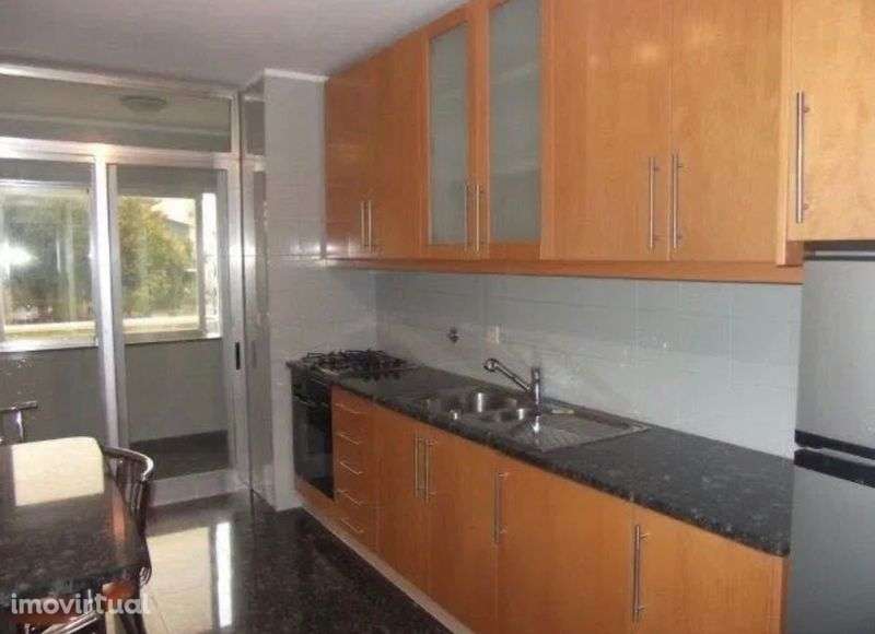 T1 Centro da Maia com lugar garagem e arrecadação - Grande imagem: 4/7