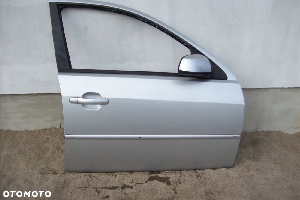 DRZWI PRZEDNIE PRAWE FORD MONDEO MK3 - 1