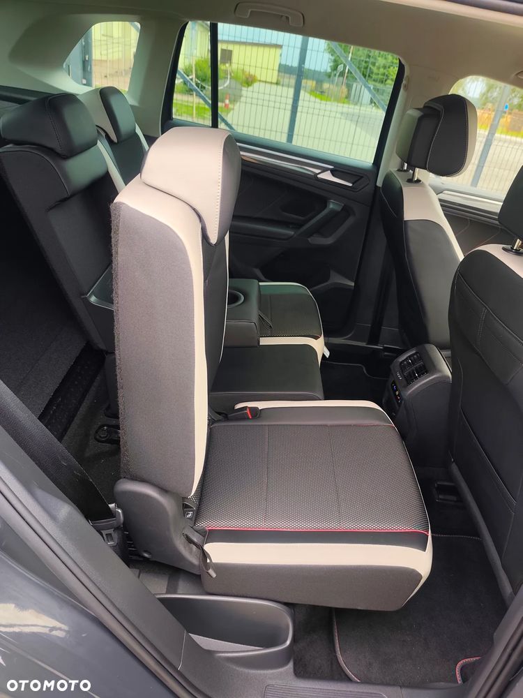Volkswagen Tiguan - 11