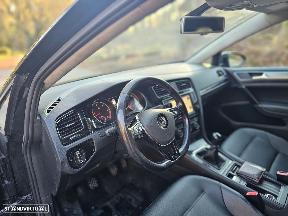 VW Golf 1.6 TDi R-Line - 28