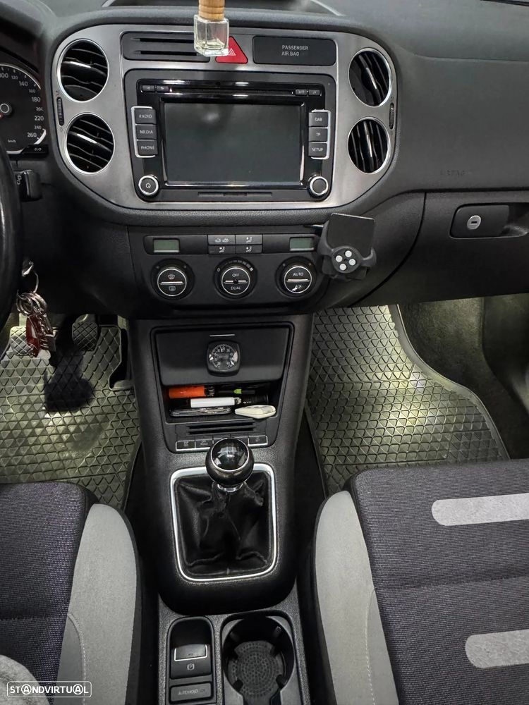 VW Tiguan - 10