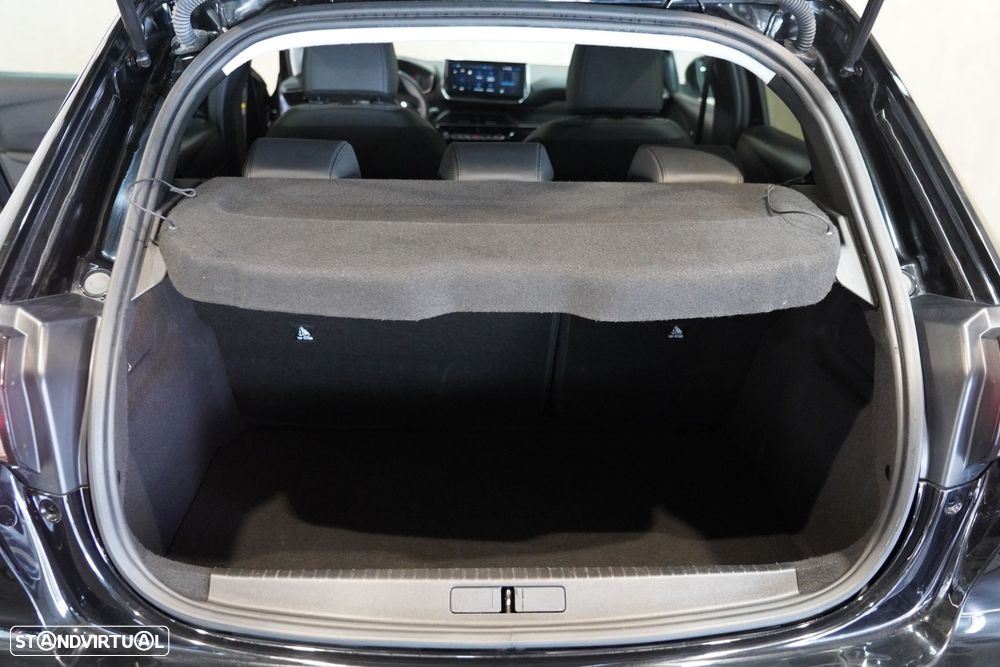 Peugeot 208 - 35