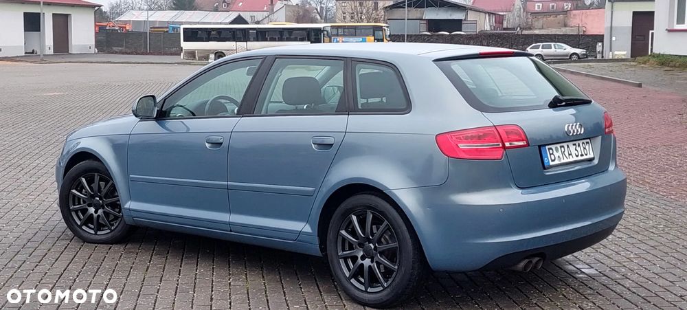 Audi A3 Sportback 2.0 TDI DPF Attraction - 5