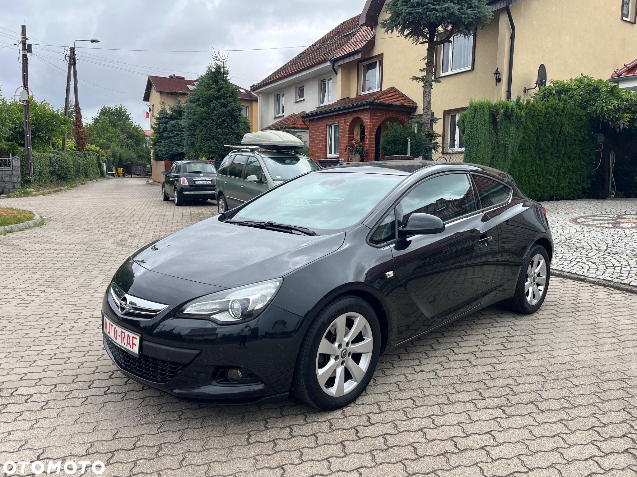 Opel Astra GTC 1.4 Turbo - 2