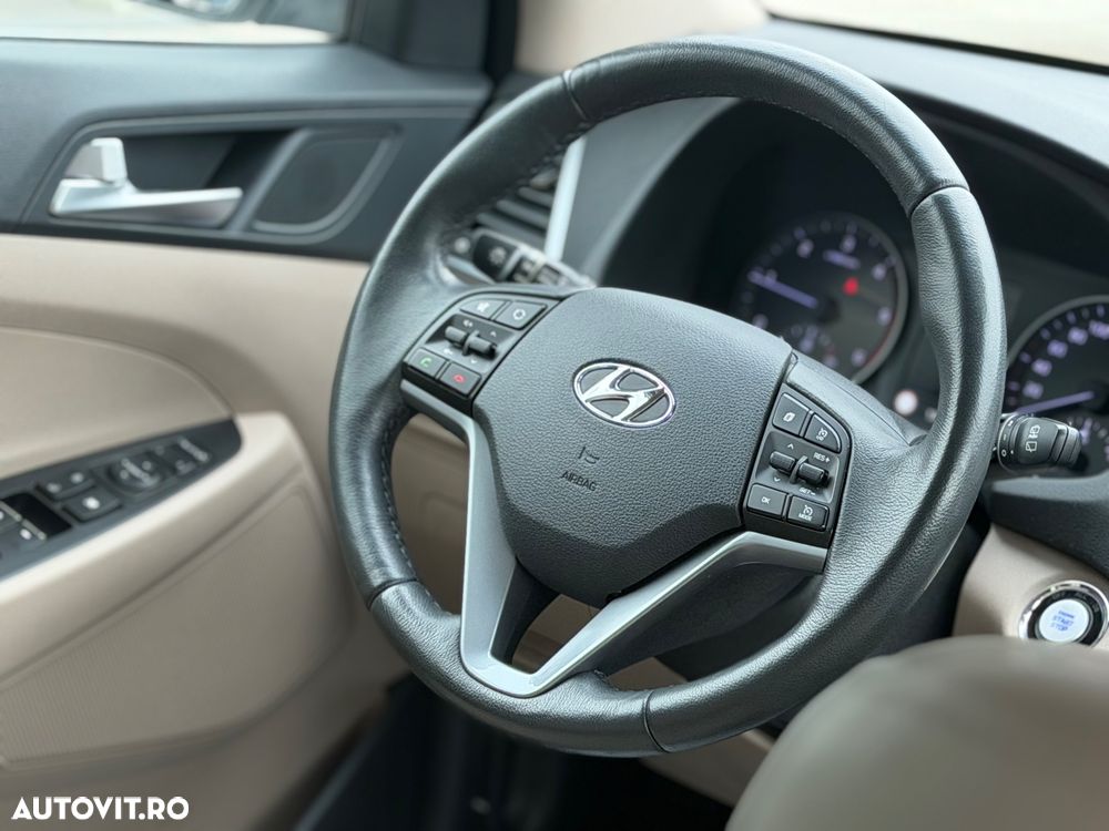 Hyundai Tucson 2.0 CRDI 4WD 6AT Premium+ - 7