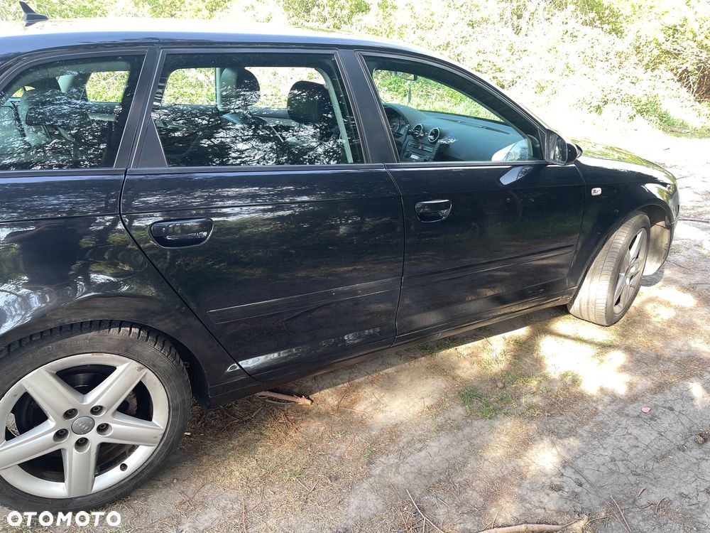 Audi A3 Sportback 1.6 FSI Ambiente - 3