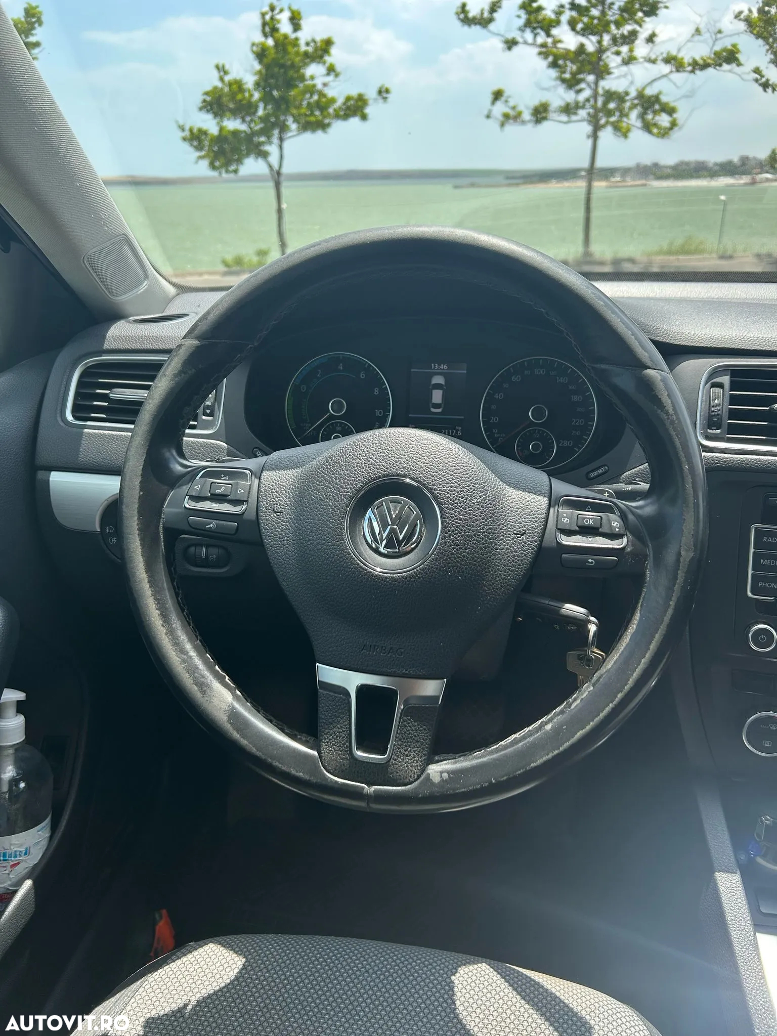 Volkswagen Jetta - 9