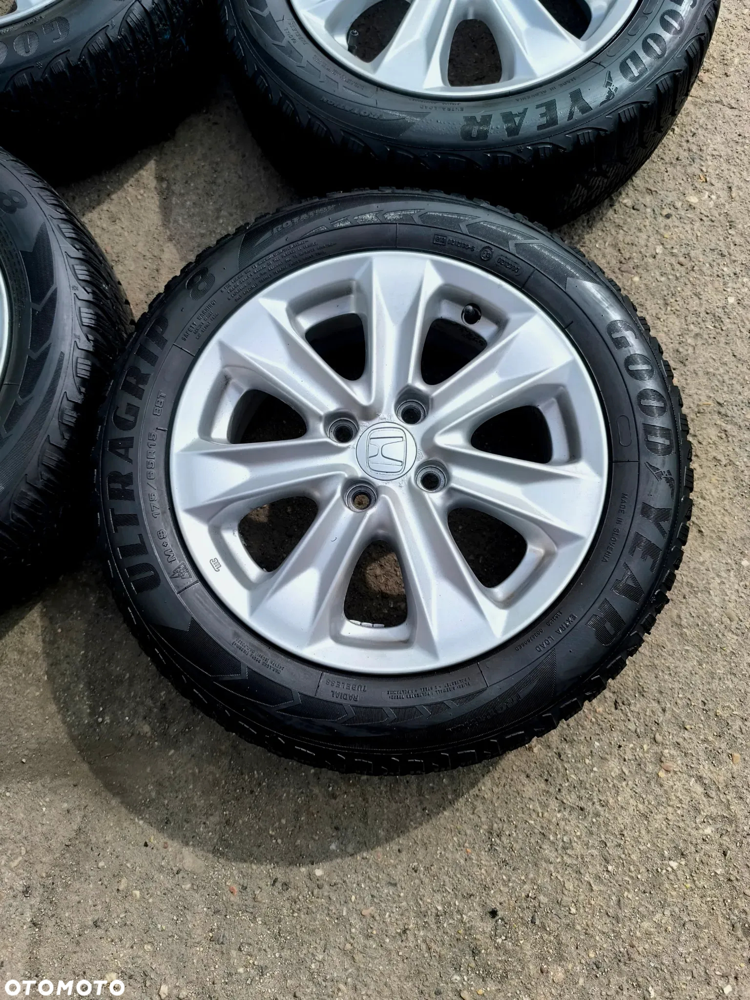 4x100 Felgi Aluminiowe Alufelgi 15 Koła Zimowe Zima HONDA CIVIC JAZZ CITY FIT ROVER 25 200 400 45 MINI MITSIUBISHI 4,5mm Legnica ALU-RAD 175/65 - 5