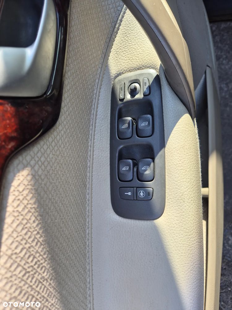 Volvo S60 2.4 Premium - 15