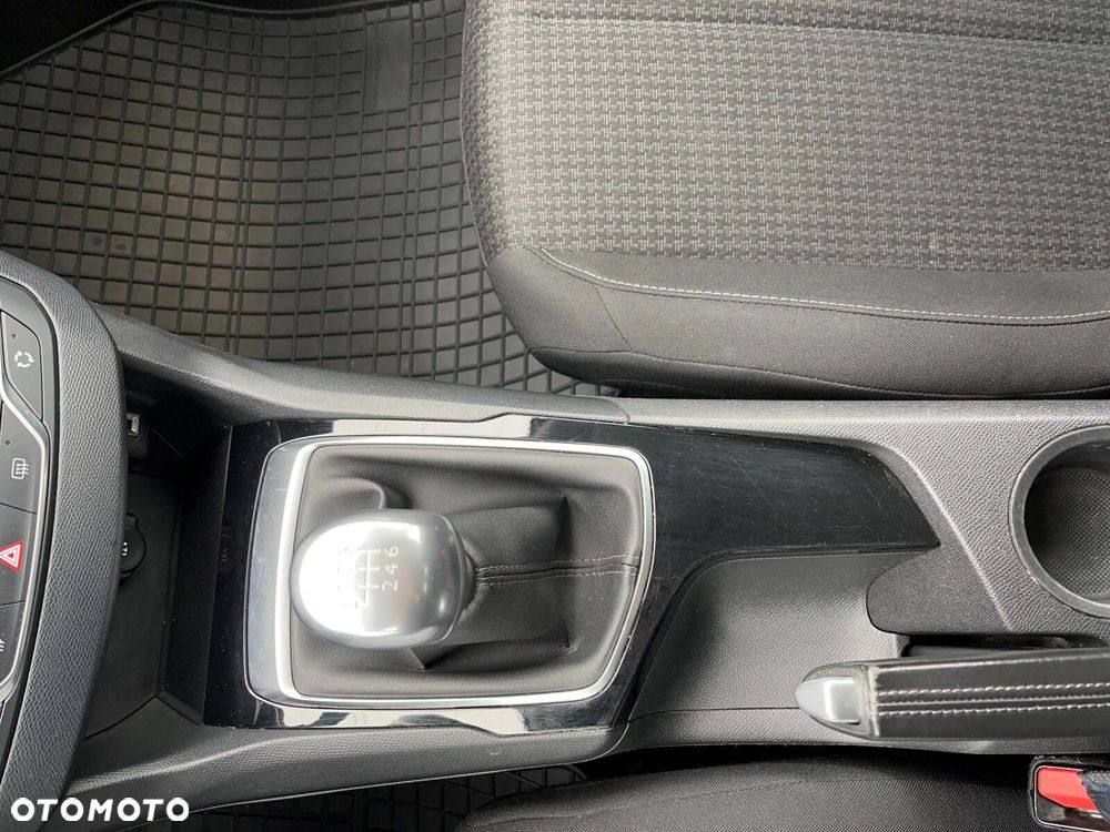 Peugeot 308 - 26