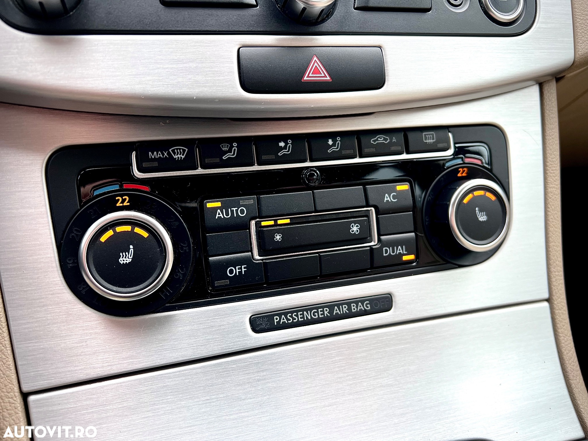 Volkswagen Passat Variant 2.0 TDI BlueMotion Technology Highline - 28