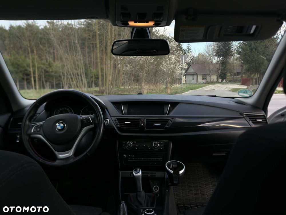 BMW X1 sDrive18d Sport Line - 8