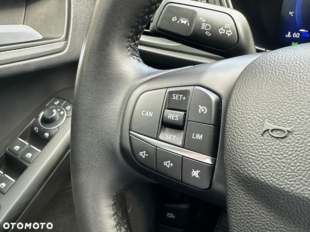 Ford Focus 1.0 EcoBoost Titanium X - 12
