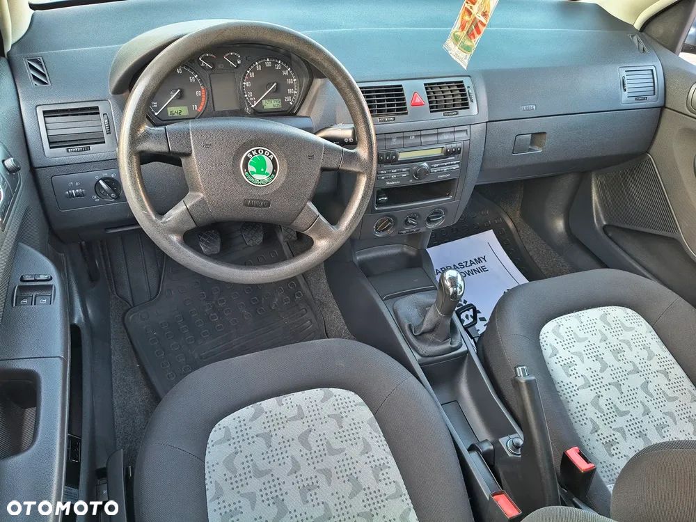 Skoda Fabia 1.4 16V Combi Comfort - 25