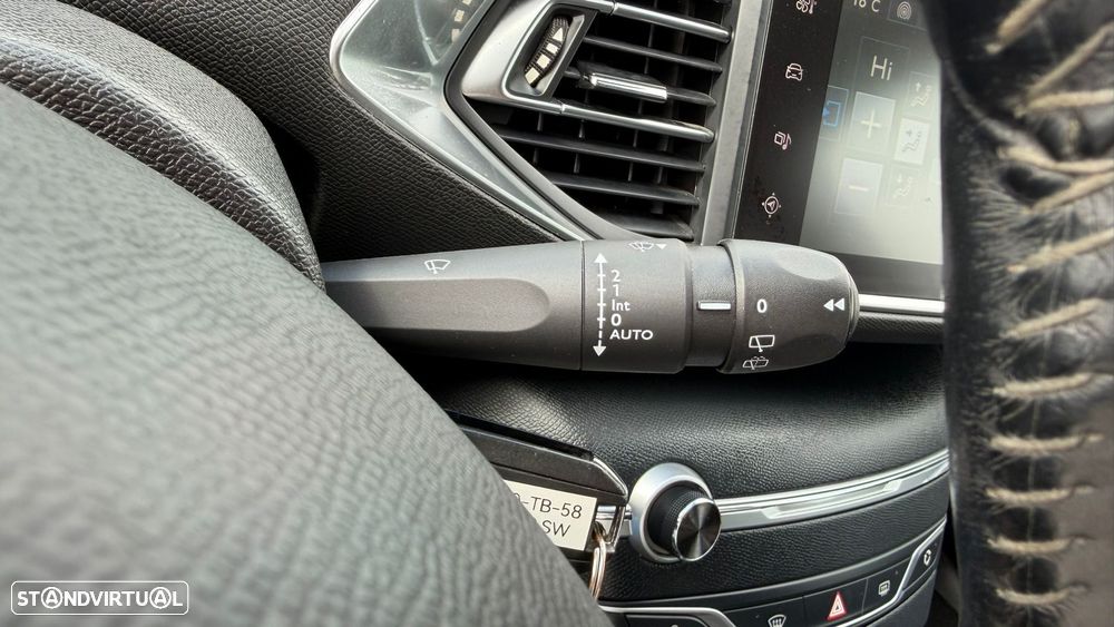 Peugeot 308 SW 1.6 BlueHDi Style - 28