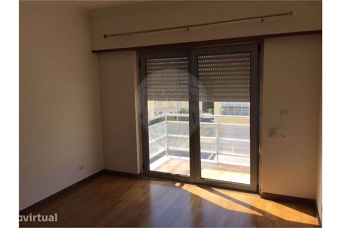 Apartamento T1 para arrendamento - Grande imagem: 2/6