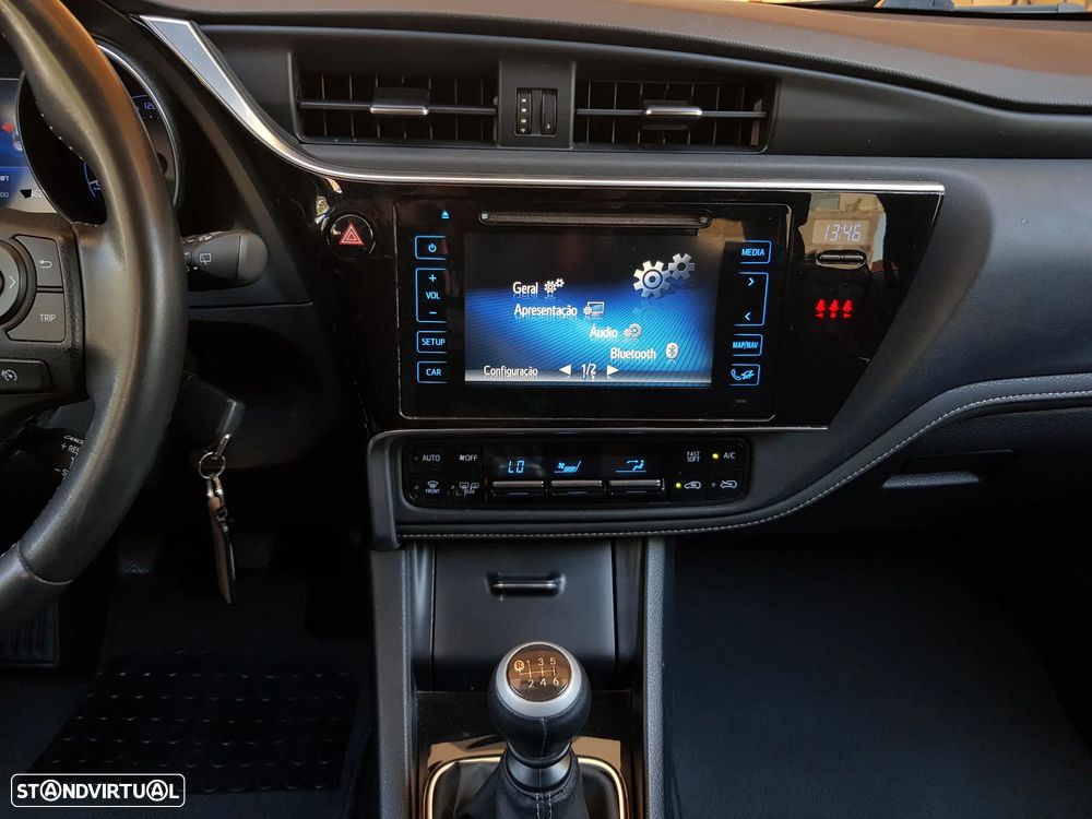 Toyota Auris Touring Sports 1.4 D-4D C.+P.Techo+P.Sport - 40