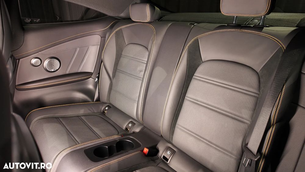 MERCEDES-BENZ C-Class 2022 — imagine 22