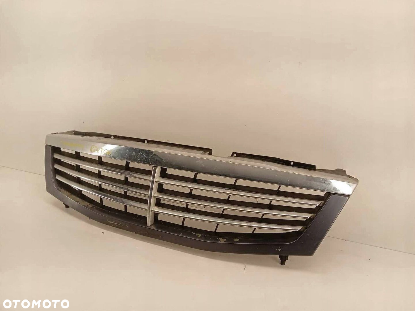 GRILL ATRAPA CHŁODNIC SSANGYONG REXTON - 2