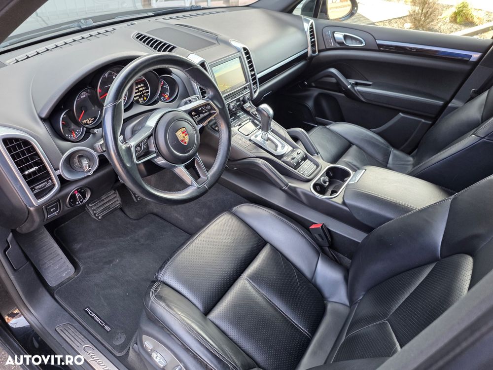 Porsche Cayenne 3.0 L - 13
