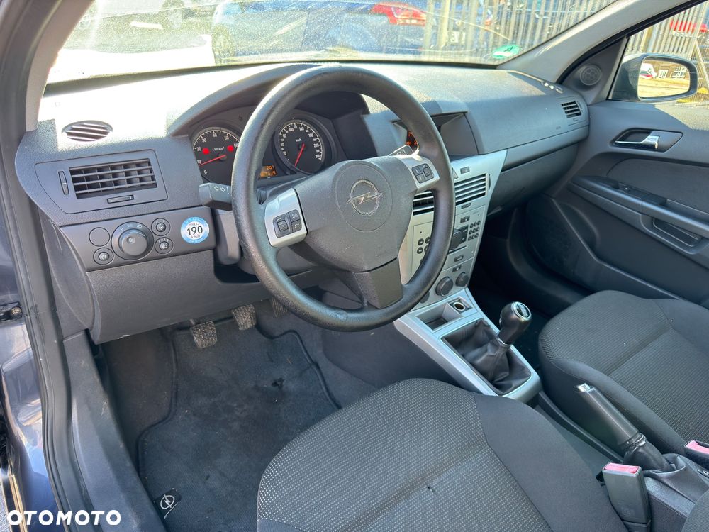 Opel Astra - 18