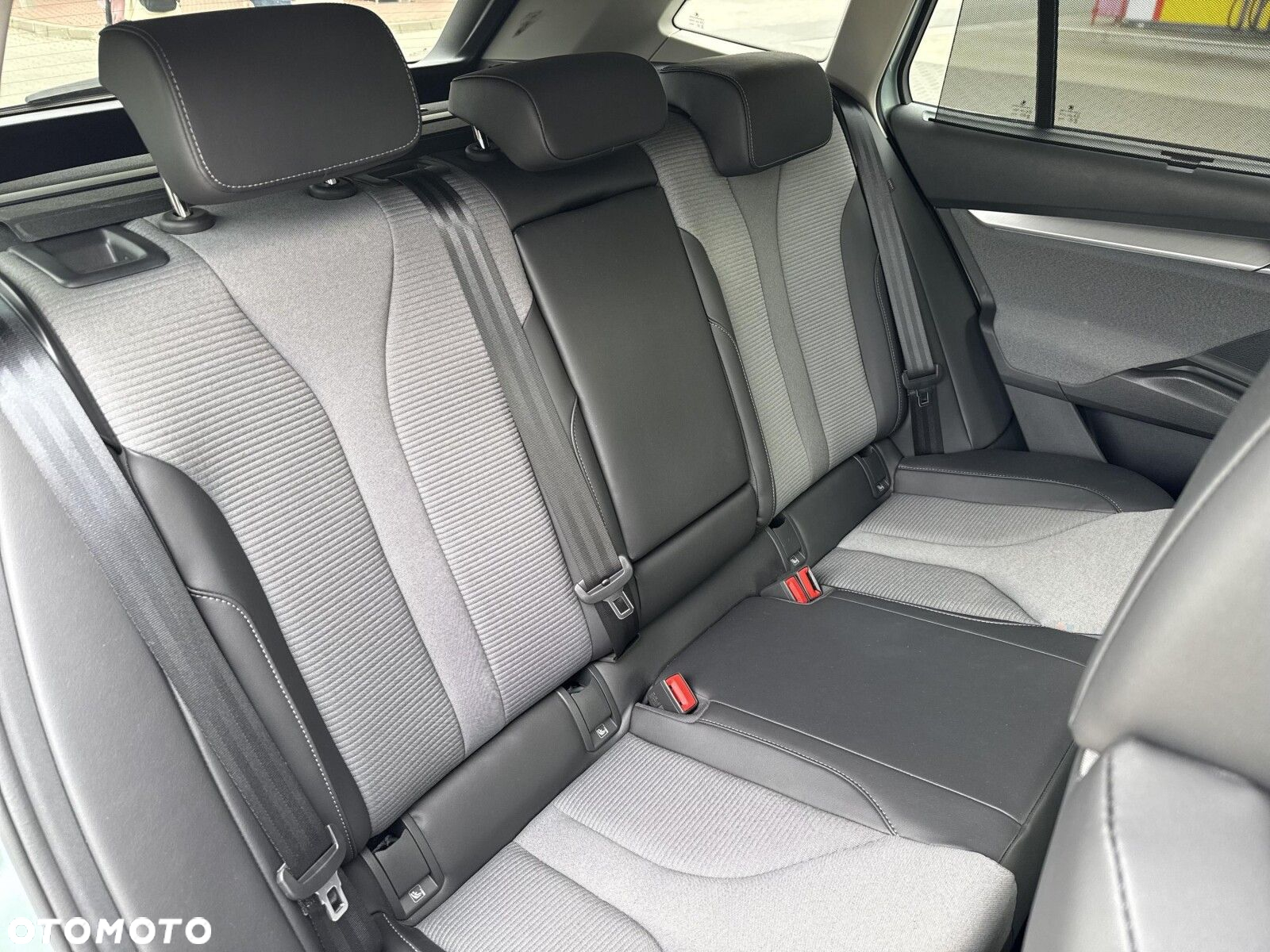 Skoda Enyaq 80 82kWh Maxx - 28