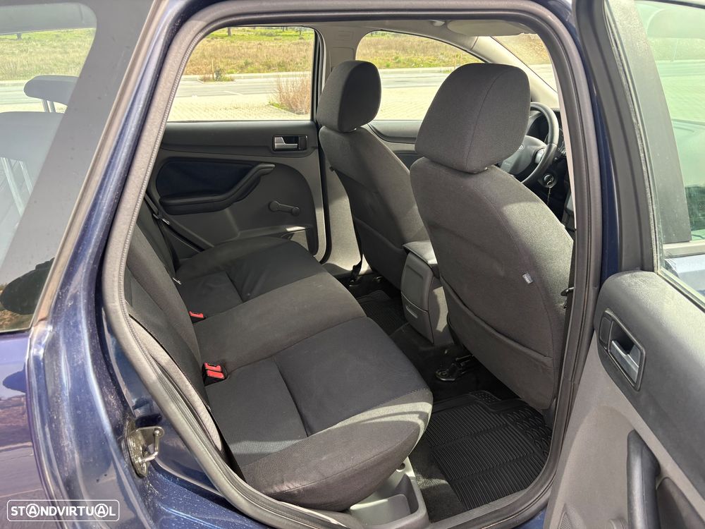 Ford Focus SW 1.6 TDCi Connec. - 16