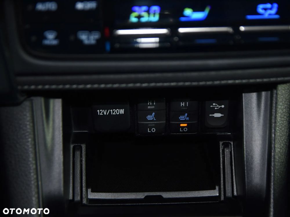 Toyota Auris - 17