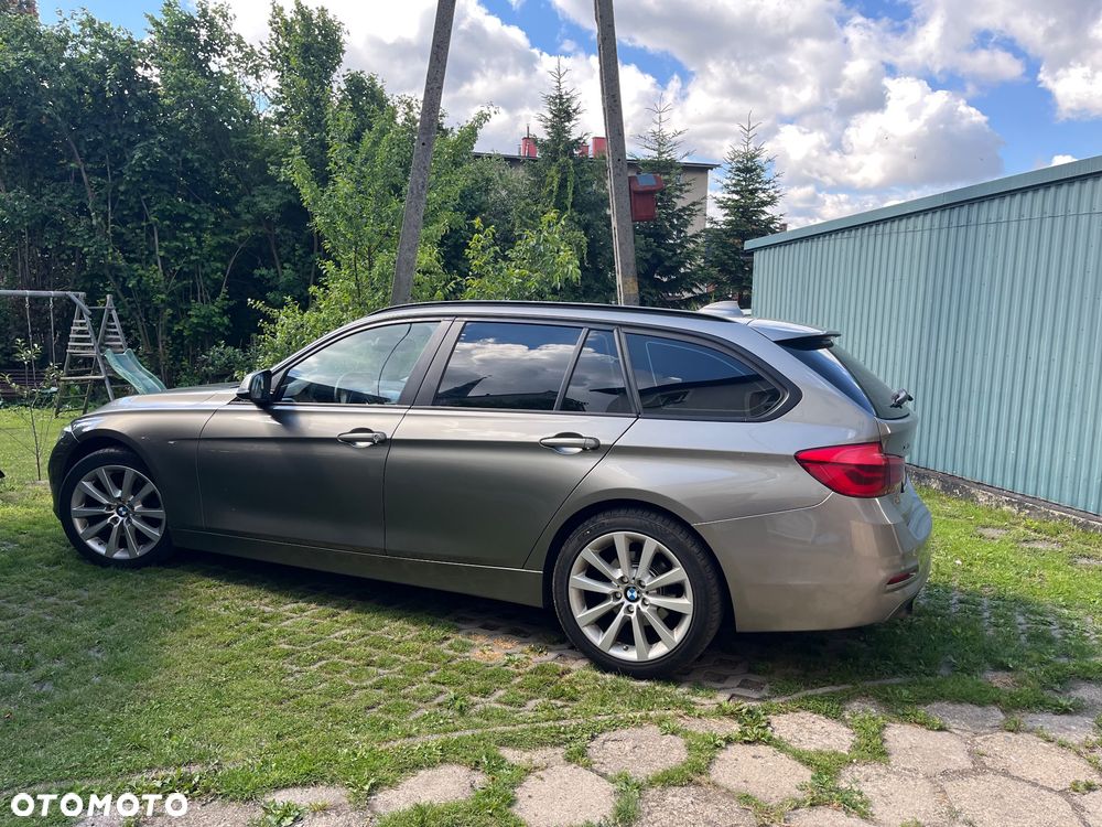 BMW Seria 3 320d xDrive - 11