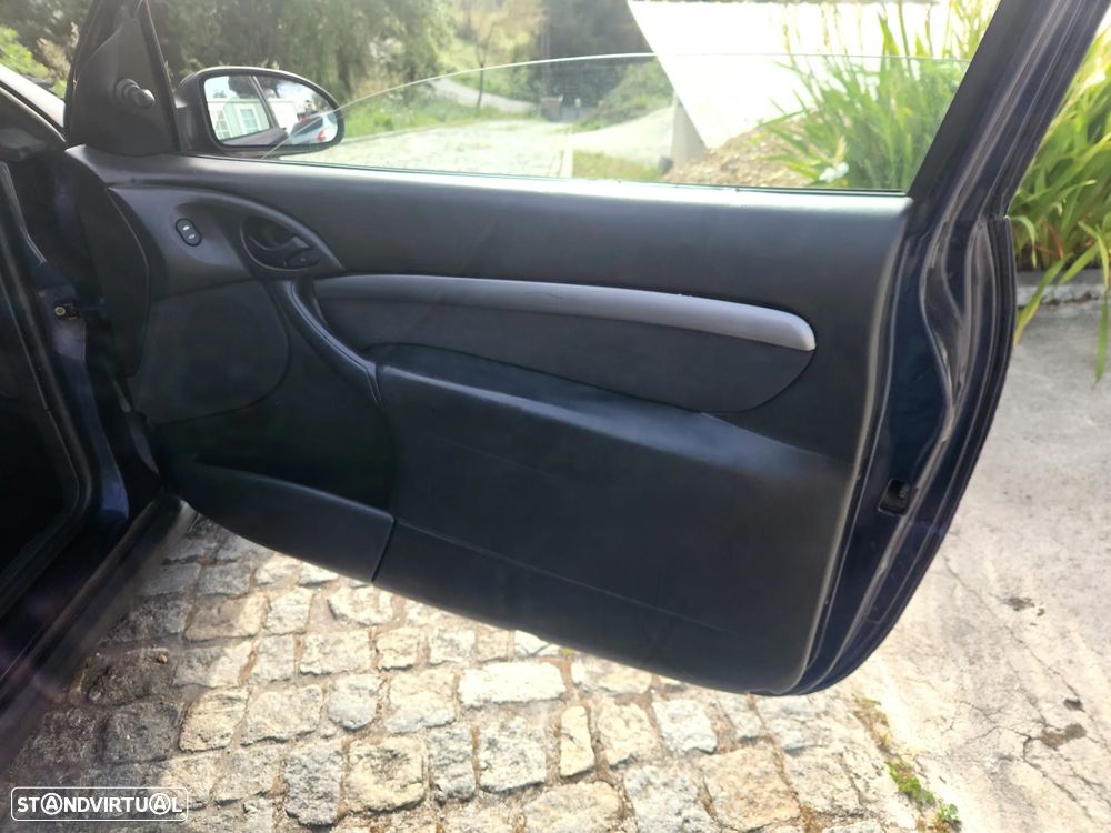 Ford Focus 1.8 TDdi X-Trend - 15