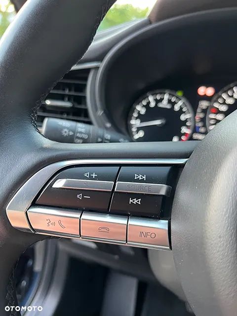 Mazda CX-30 SKYACTIV-X 2.0 M-Hybrid AWD SELECTION - 27