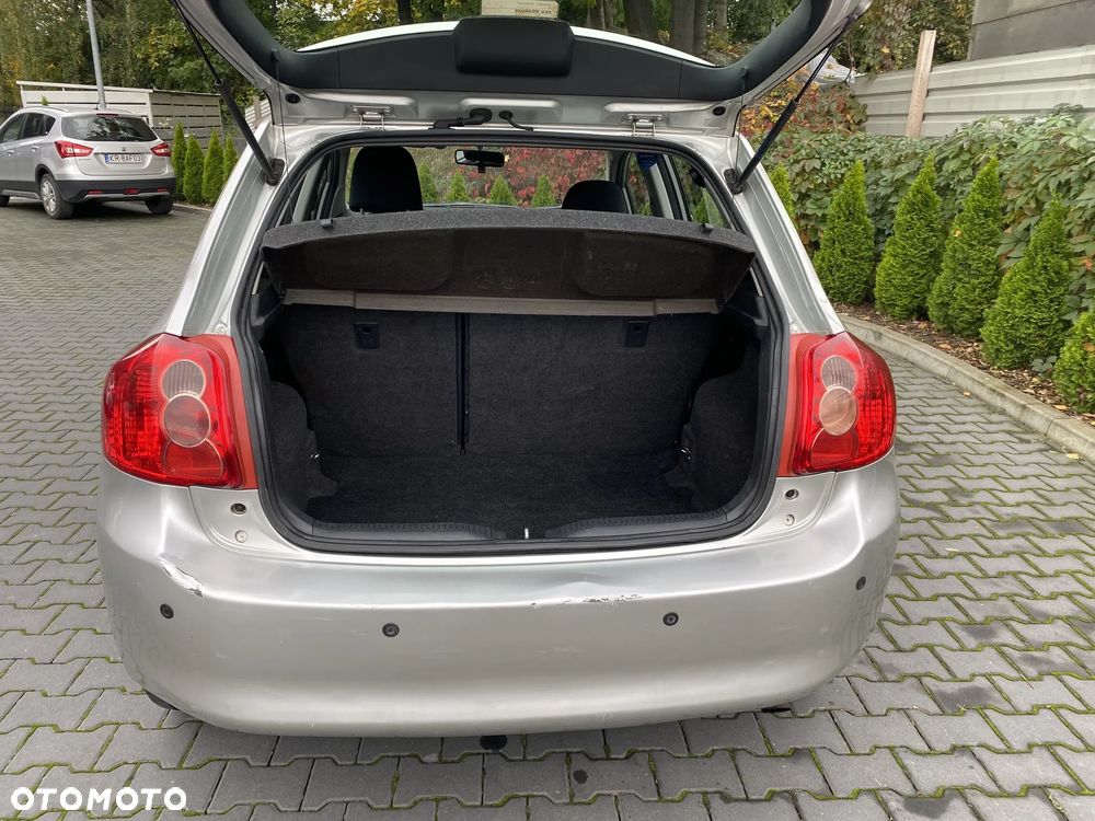 Toyota Auris - 31