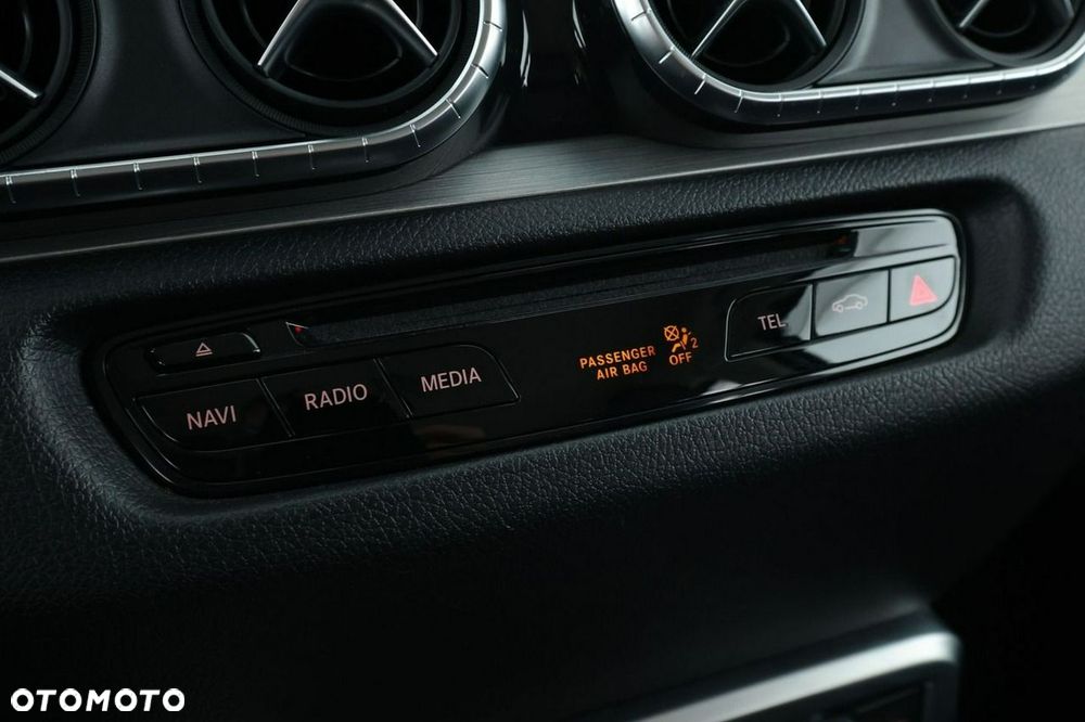 Mercedes-Benz Klasa X - 31