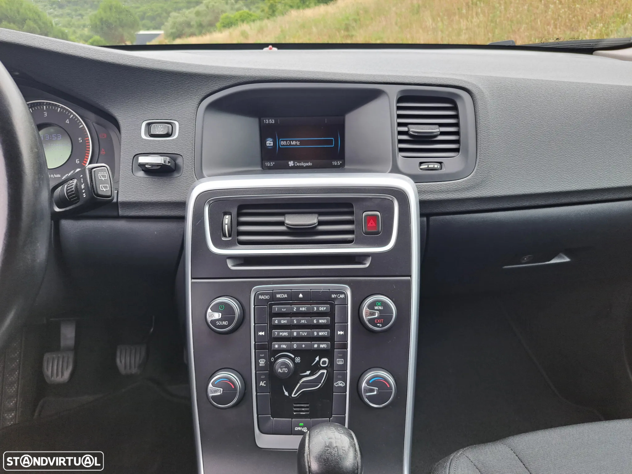 Volvo V60 1.6 D2 Drive Momentum Start/Stop - 22