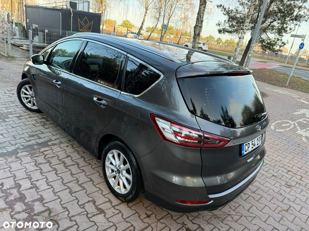 Ford S-Max - 24