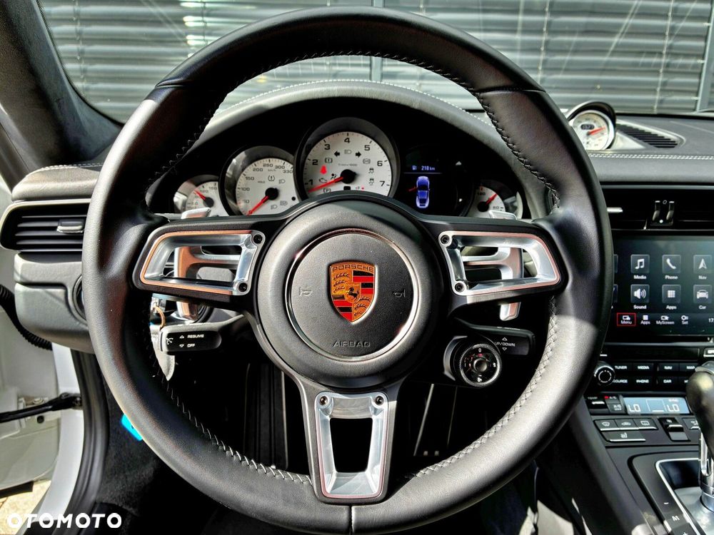 Porsche 911 - 26