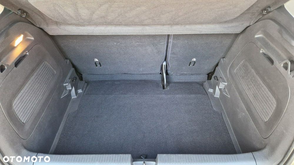 Opel Crossland X - 15