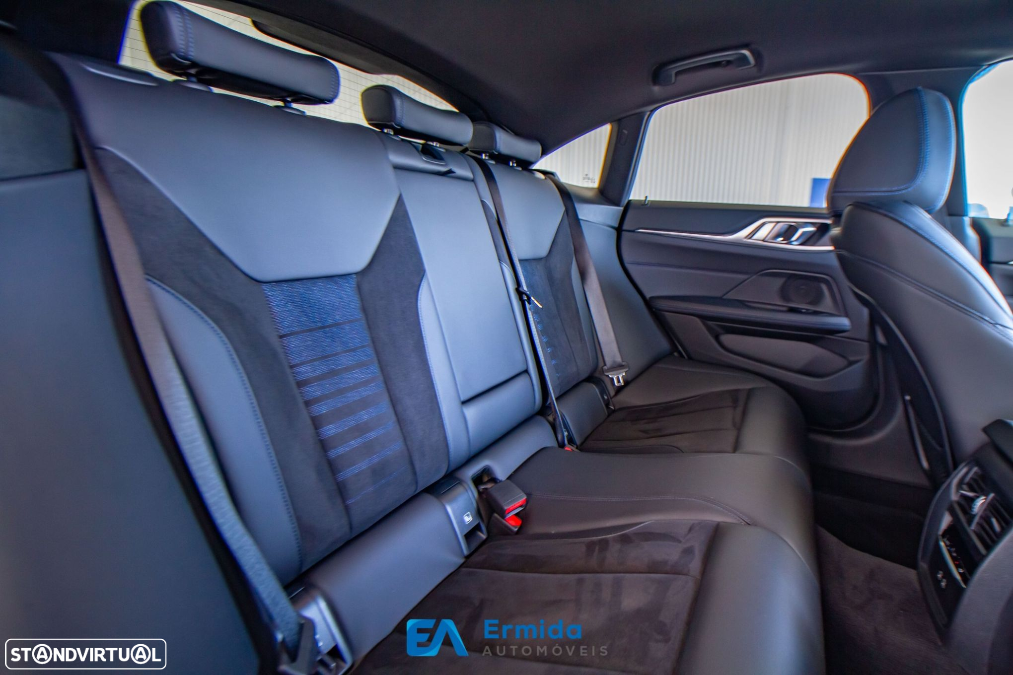 BMW 420 i Pack Desportivo M Auto - 29