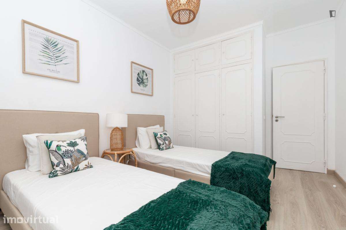 Apartamento com 2 quartos - localizado em Faro - Grande imagem: 3/21