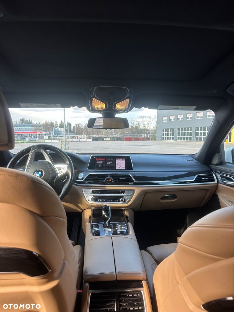 BMW Seria 7 740Li - 16