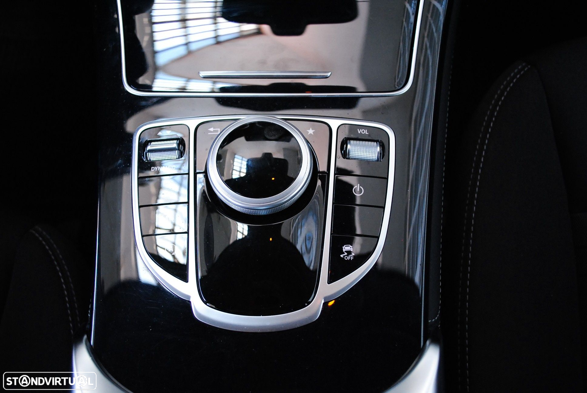 Mercedes-Benz GLC 220 - 18