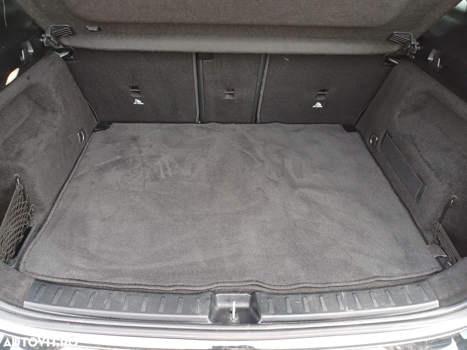 Mercedes-Benz GLA 180 d Aut. - 26