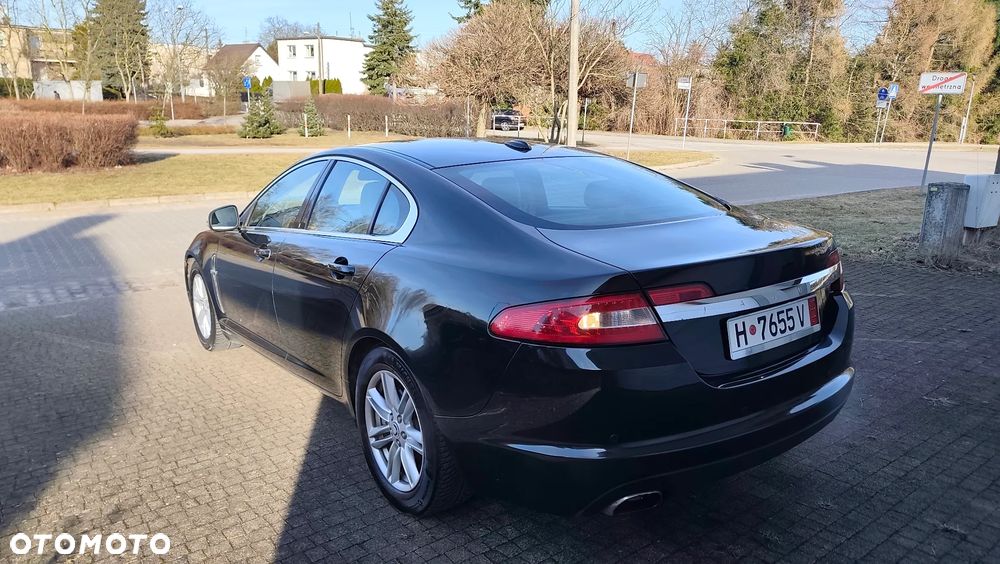 Jaguar XF 3.0 V6 Luxury - 16